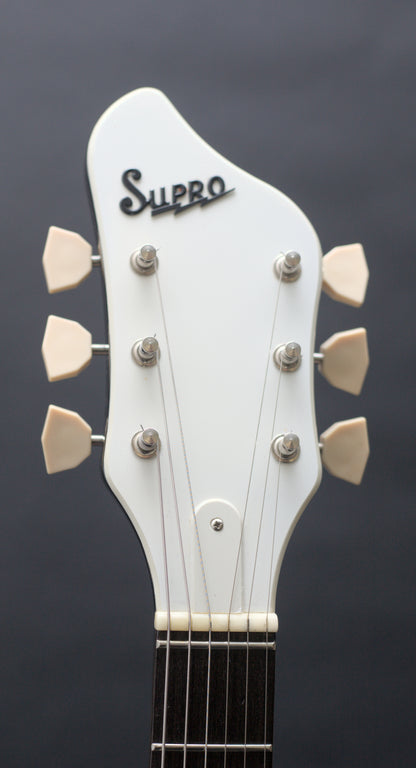 Supro Americana Series Belmont 1572 Vibrato  - Poppy Red with original 1960s case