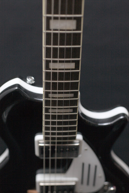 Supro Americana Series Black Holiday 1575JB with Bigsby - Jet Black