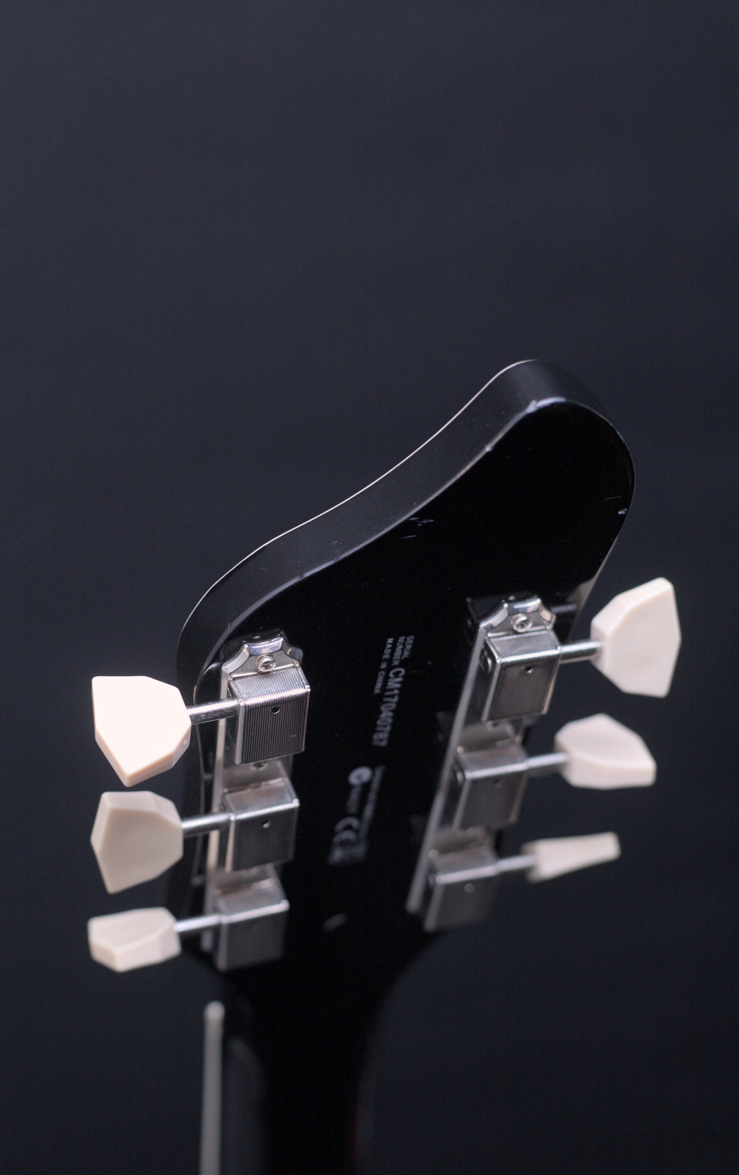 Supro Americana Series Black Holiday 1575JB with Bigsby - Jet Black