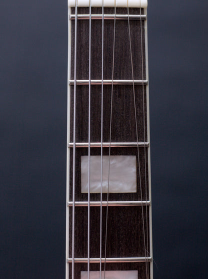 Supro Americana Series Martinique Deluxe 1593 Vibrato - Ermine White