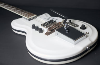 Supro Americana Series White Holiday 1571 Vibrato - Dawn White