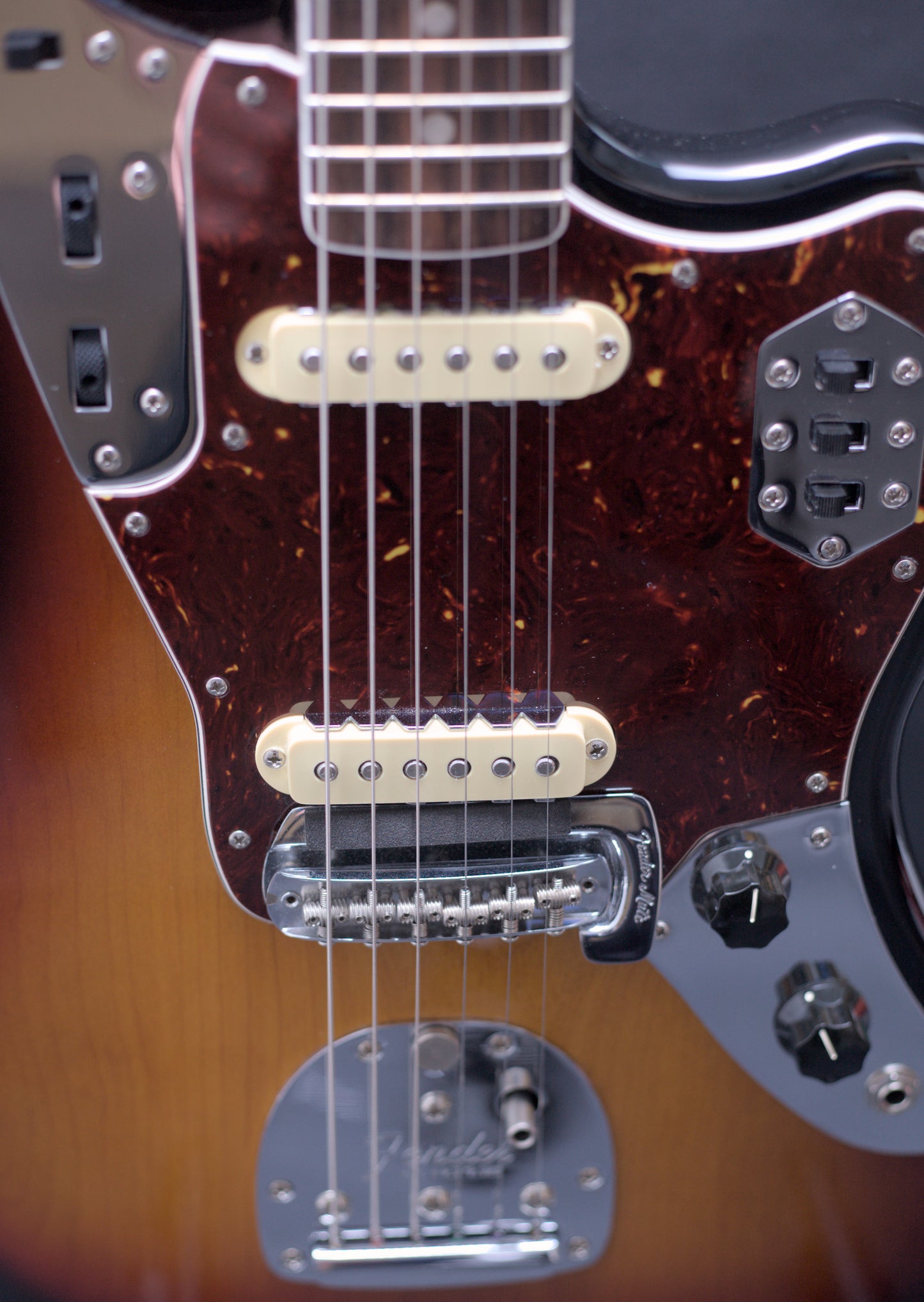 Fender American Original '60s Jaguar - 3-Color Sunburst