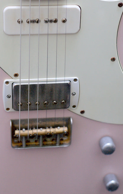 Seth Baccus Shoreline JM H90, Roasted Flame Maple Neck, Aged Nitro Shell Pink