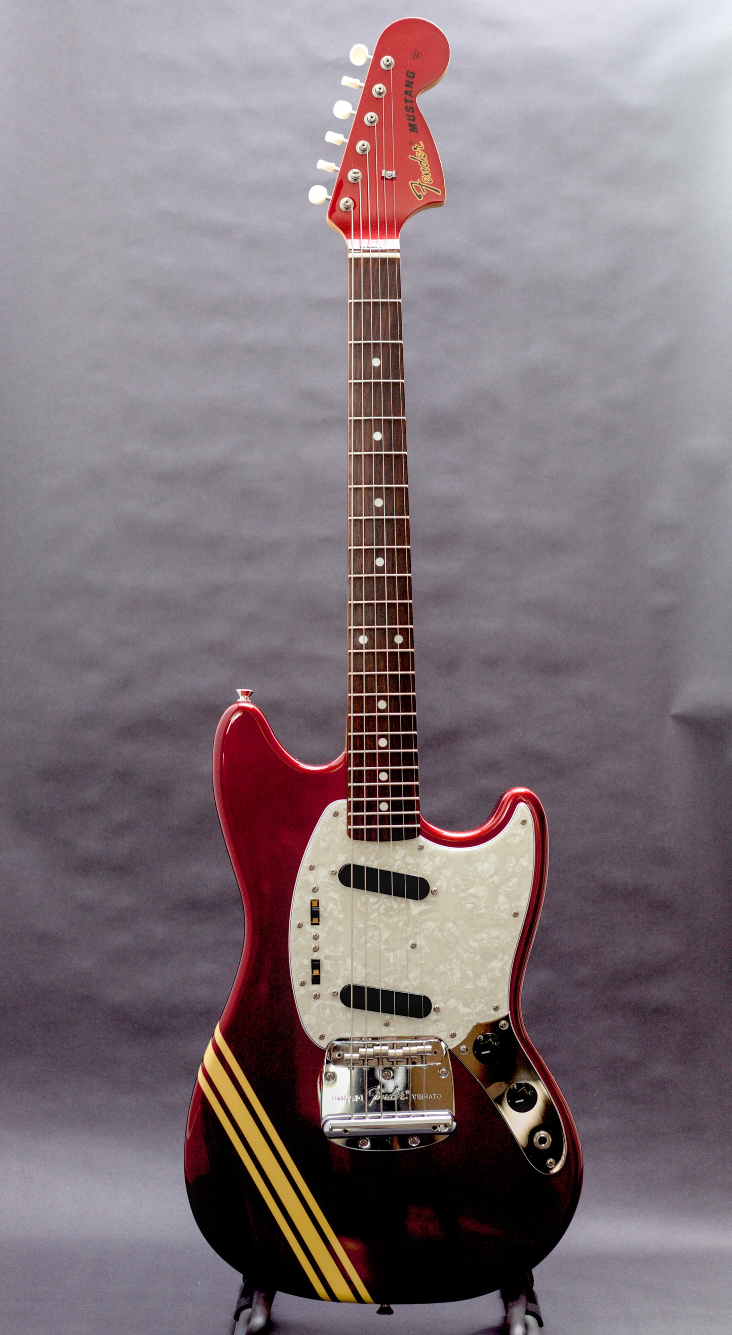 Fender MG-73 Competition Mustang w/ matching headstock, MIJ, 2015, Candy Apple Red