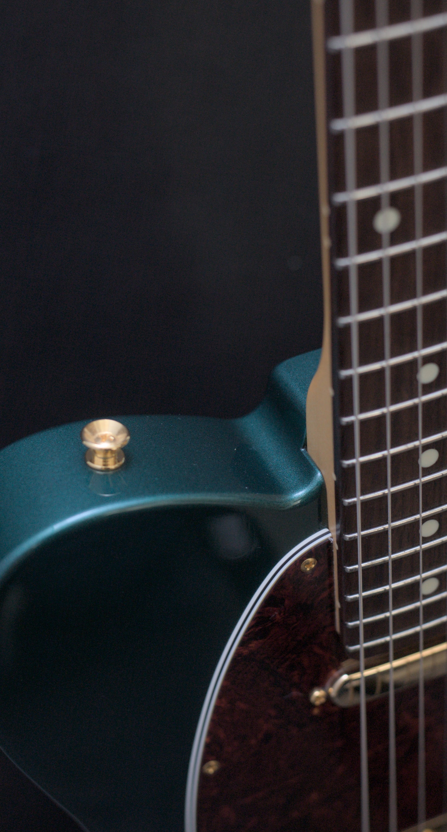 Fender MIJ FSR Collection Hybrid II Telecaster Japan 2024 - Sherwood Green Metallic Gold