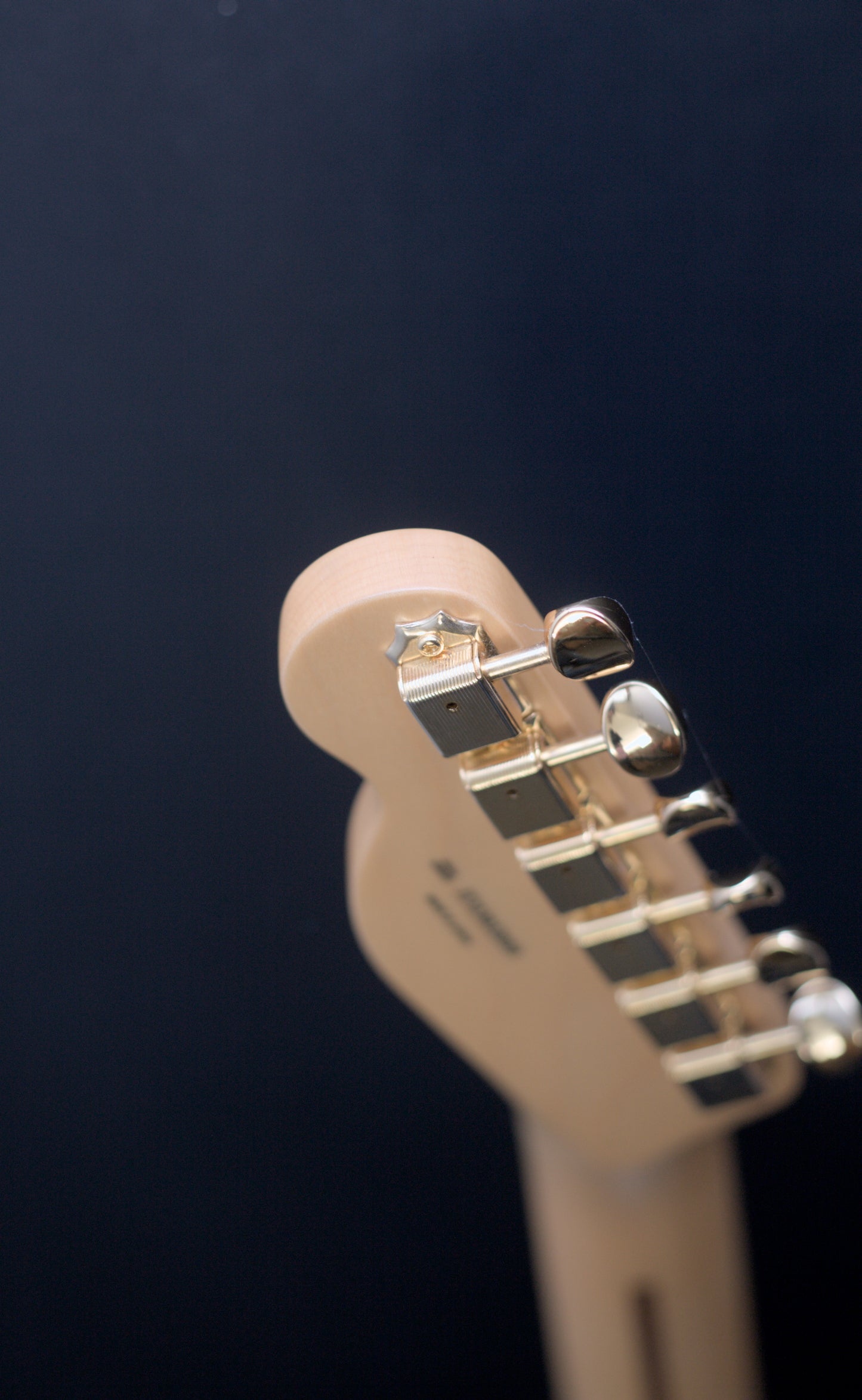 Fender MIJ FSR Collection Hybrid II Telecaster Japan 2024 - Sherwood Green Metallic Gold