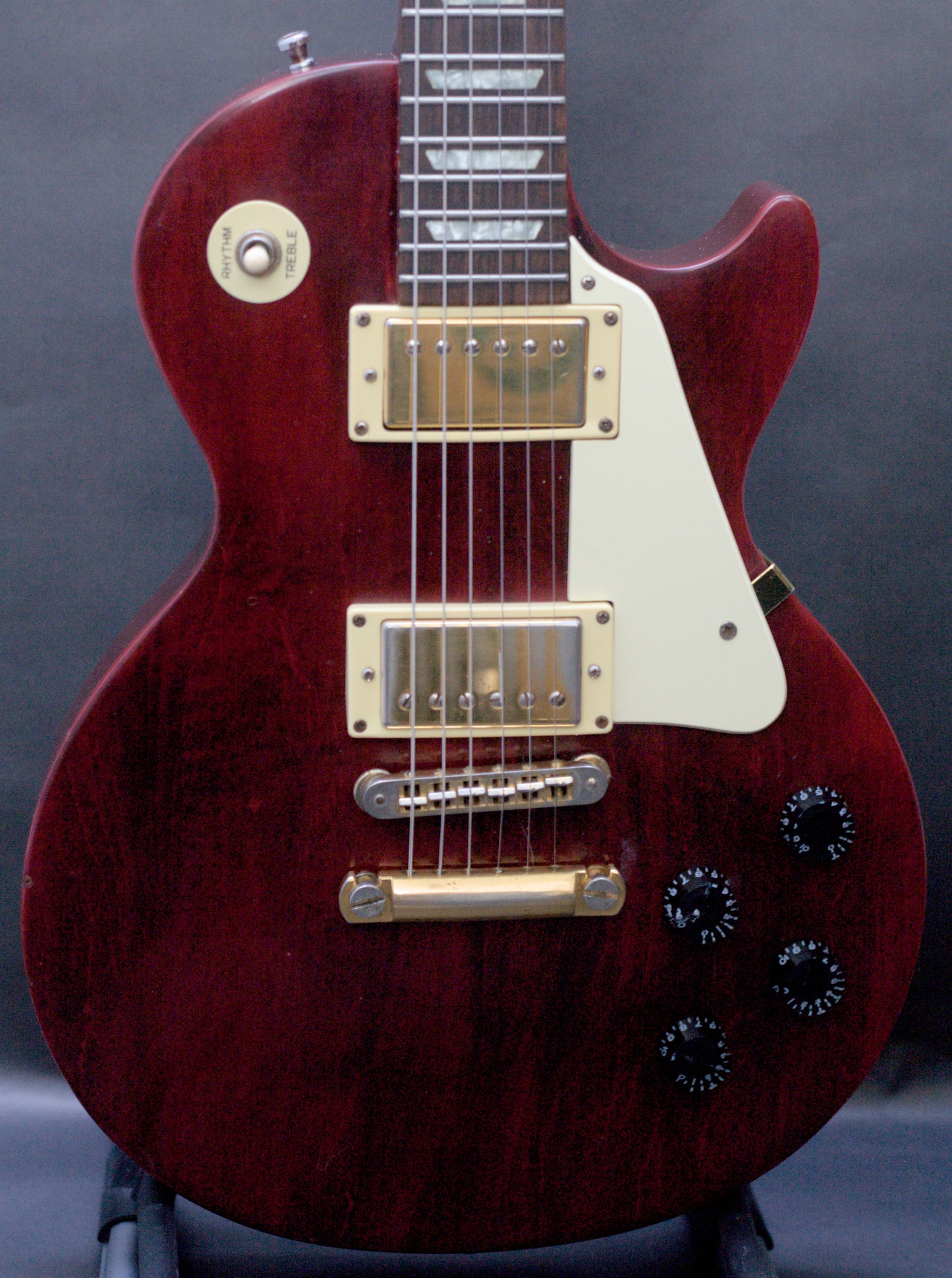 Gibson Les Paul Studio 2005 - Wine Red w/ Gold hardware