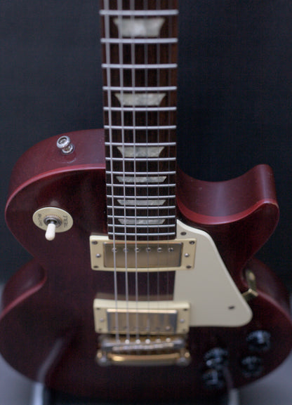 Gibson Les Paul Studio 2005 - Wine Red w/ Gold hardware