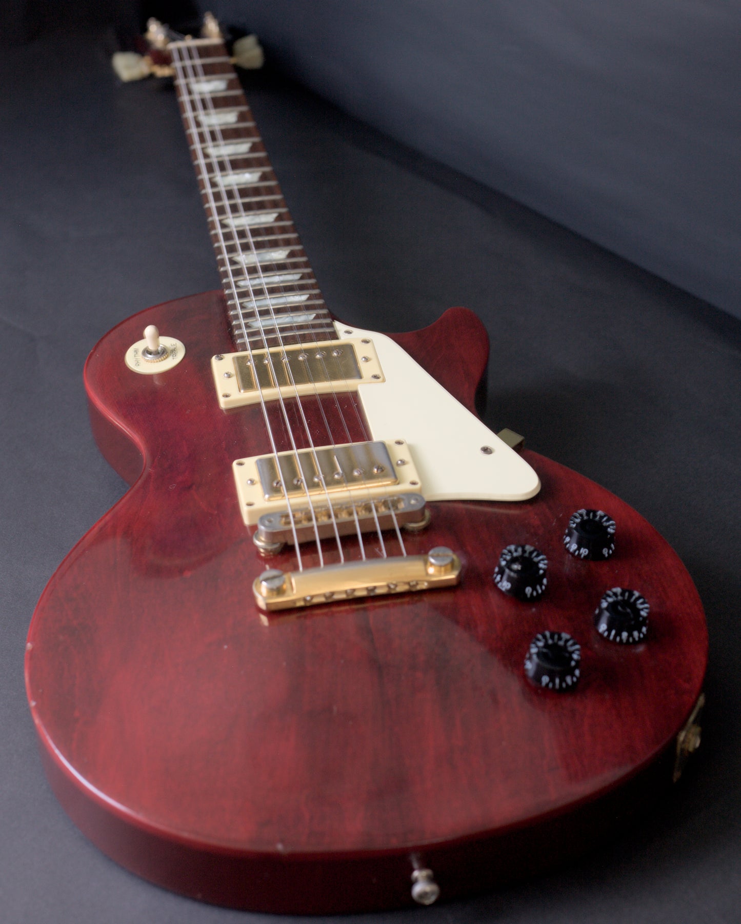Gibson Les Paul Studio 2005 - Wine Red w/ Gold hardware