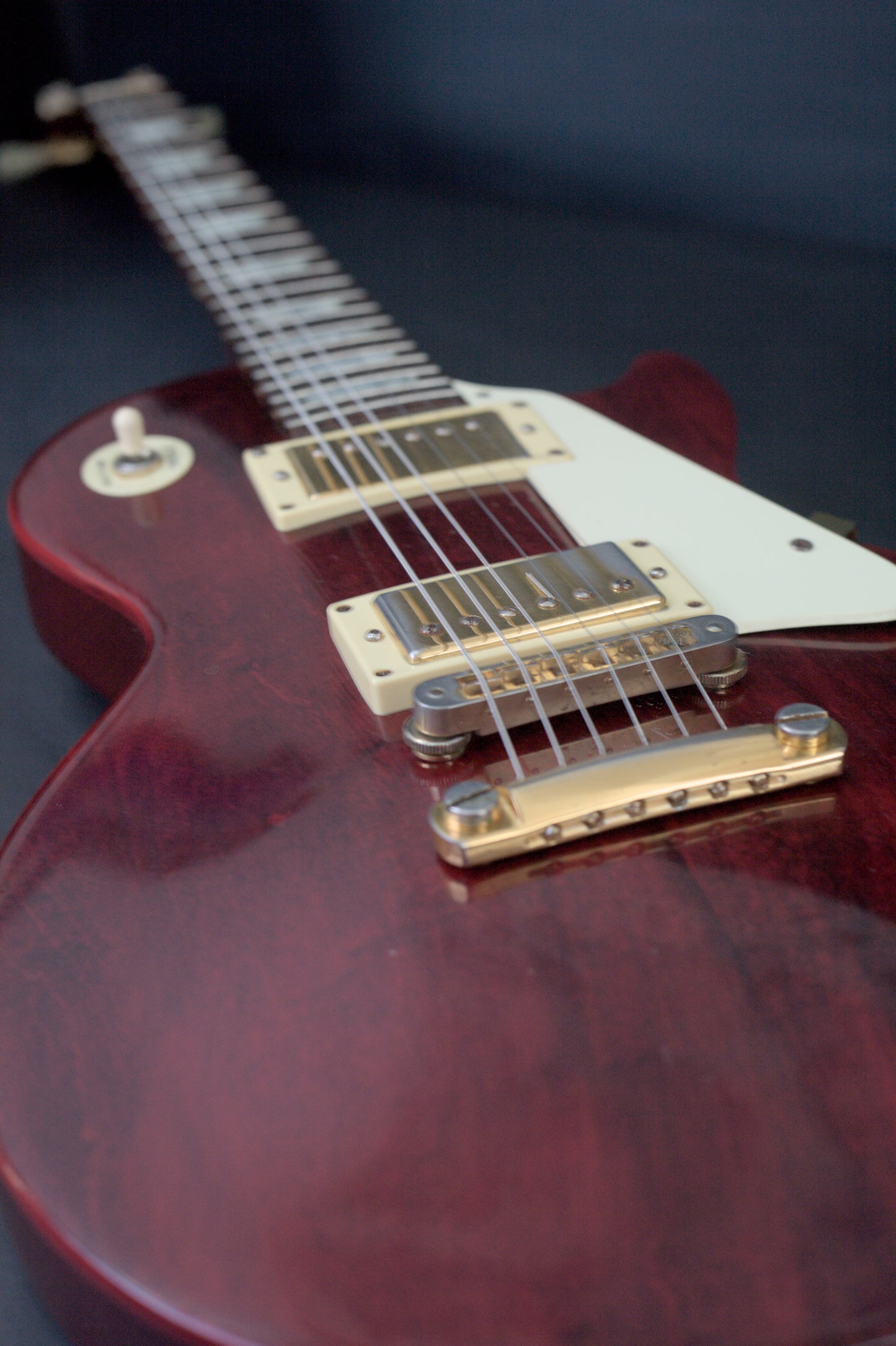 Gibson Les Paul Studio 2005 - Wine Red w/ Gold hardware