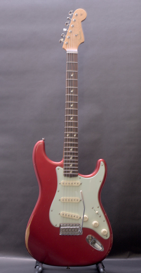Fender FSR Road Worn '60s Stratocaster 2020 - Candy Apple Red w/ case
