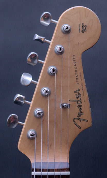 Fender FSR Road Worn '60s Stratocaster 2020 - Candy Apple Red w/ case