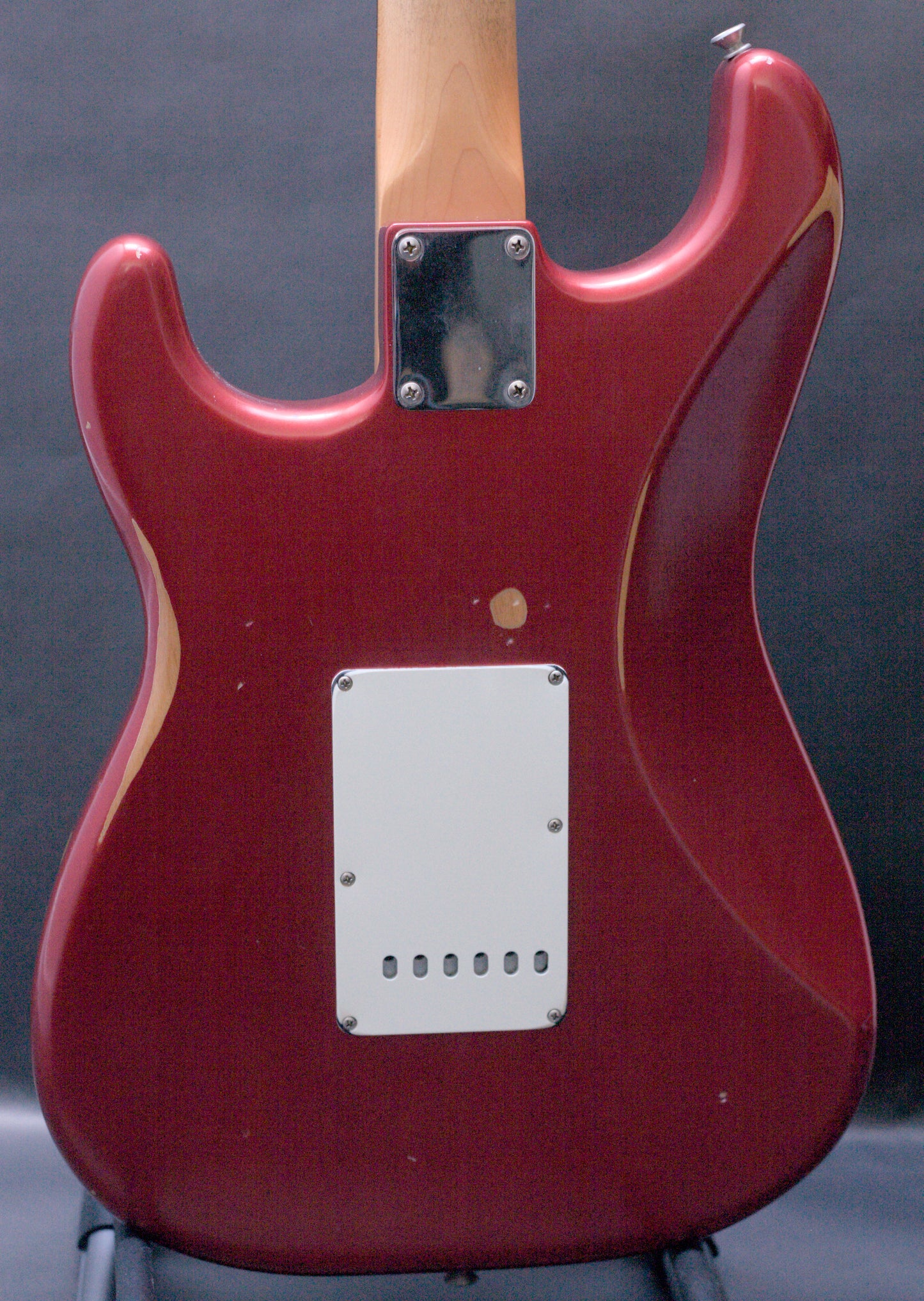 Fender FSR Road Worn '60s Stratocaster 2020 - Candy Apple Red w/ case