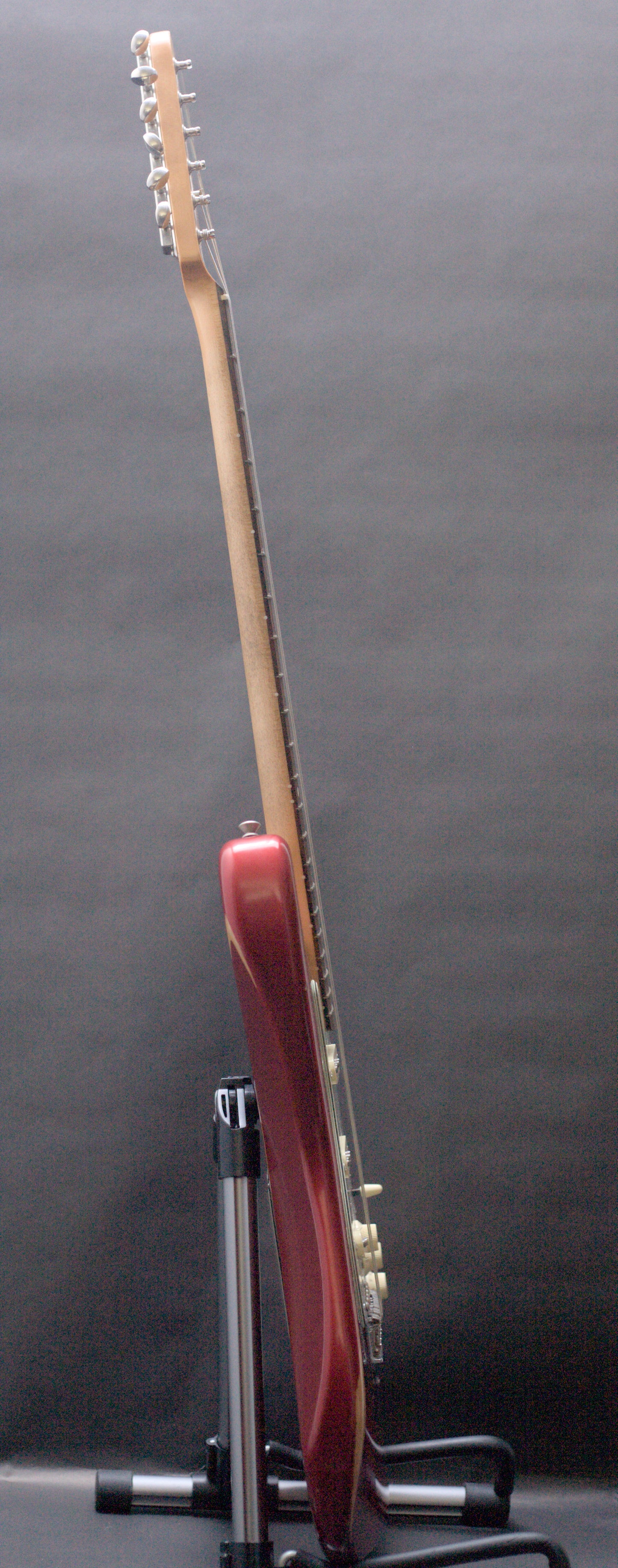 Fender FSR Road Worn '60s Stratocaster 2020 - Candy Apple Red w/ case